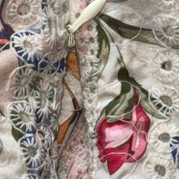 gab & Kate floral button-down shirt - Picture 8 of 10